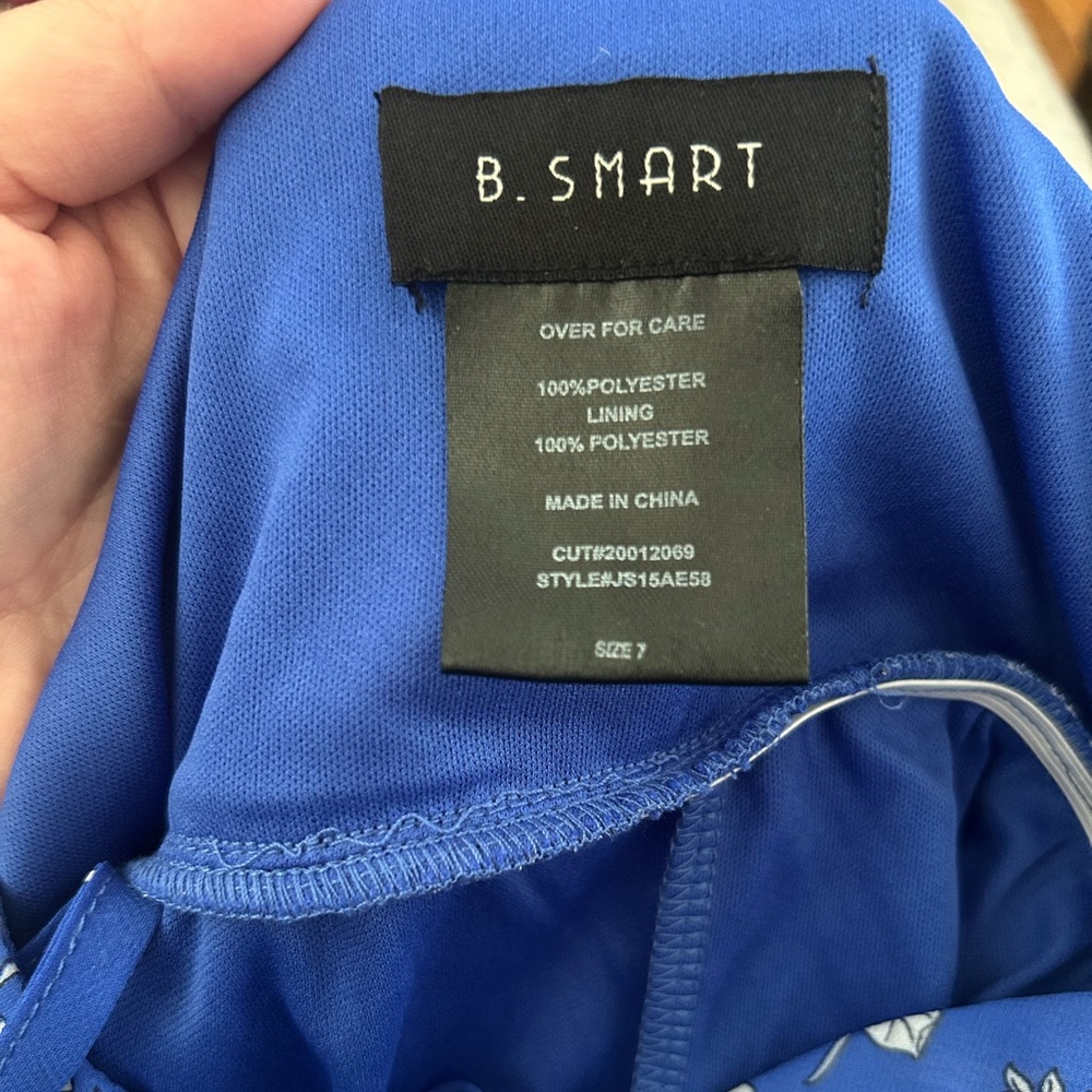 B. Smart Floral Blue Dress - Picture 3 of 3